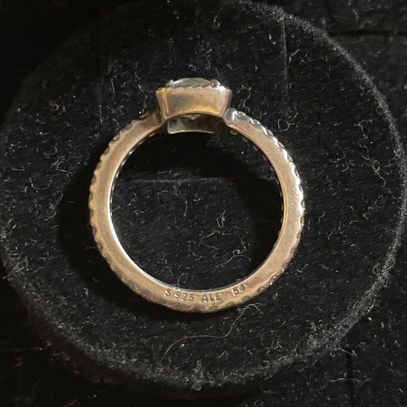 Authentic Pandora square cushion sparkle halo ring in sterling silver size 7 💍 - Picture 5 of 5